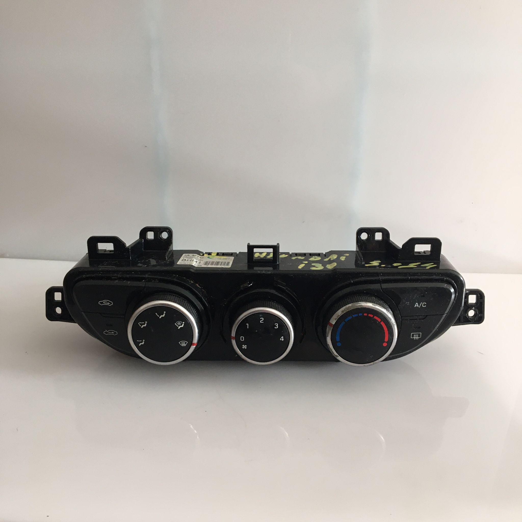 Comandi Clima HYUNDAI i30 Serie (12>18)