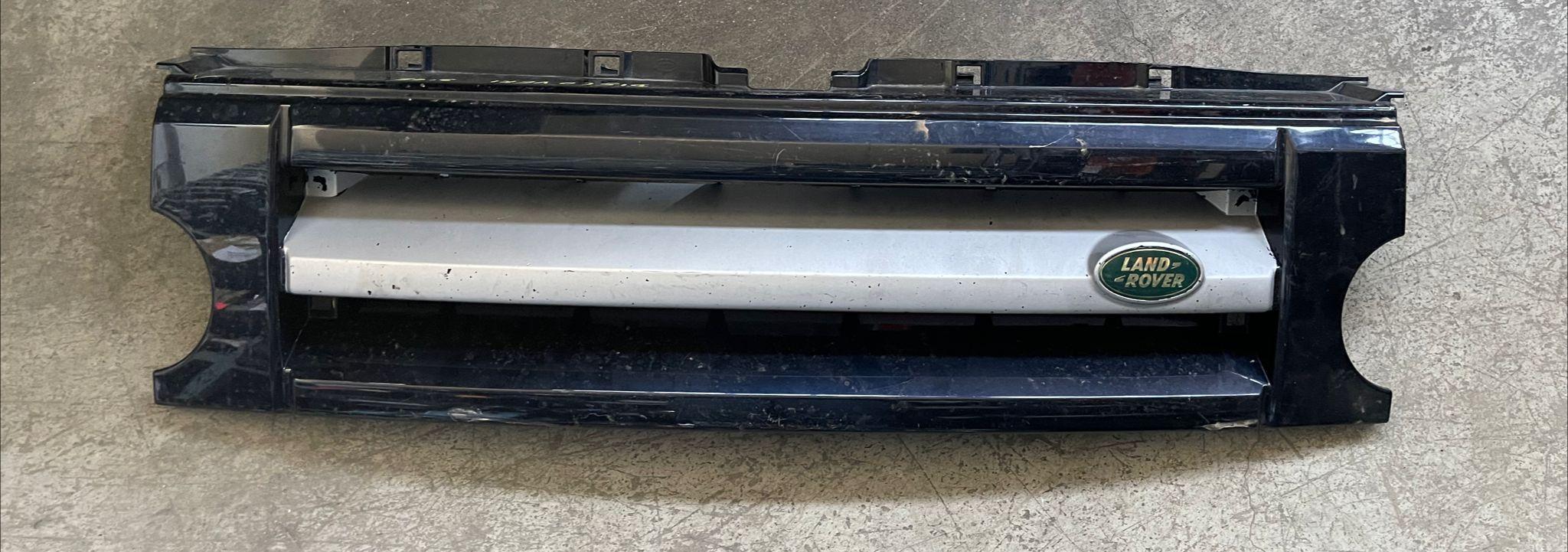 Mascherina anteriore LAND ROVER Discovery Serie III (04>10)